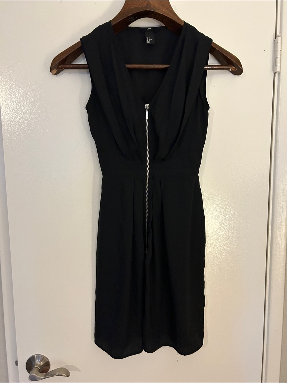 H&M Sleeveless Black Zip-Front Women’s Dress